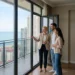 Charlotte prüft eine Bestandswohnung in Batumi mit Meerblick